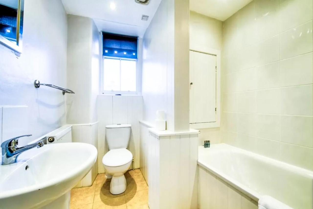 Unique Seaside Apartment, Central Норт Беруик Екстериор снимка