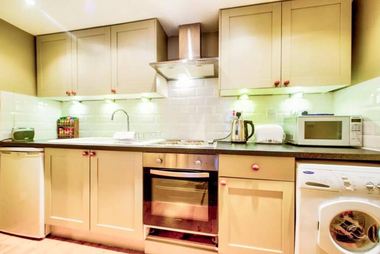 Unique Seaside Apartment, Central Норт Беруик Екстериор снимка